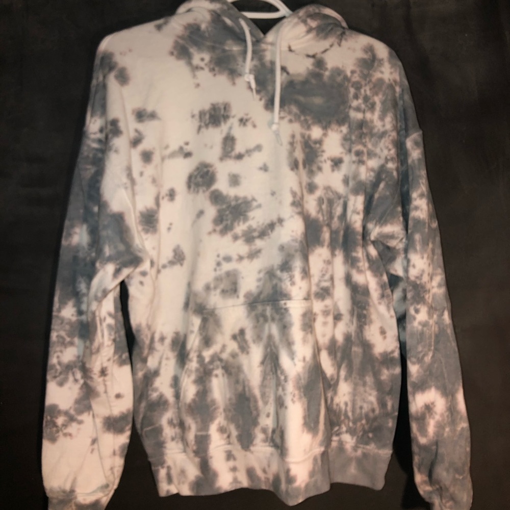 Tie-dye sweatshirt